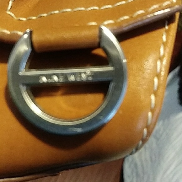 Purse - Picture 1 of 3